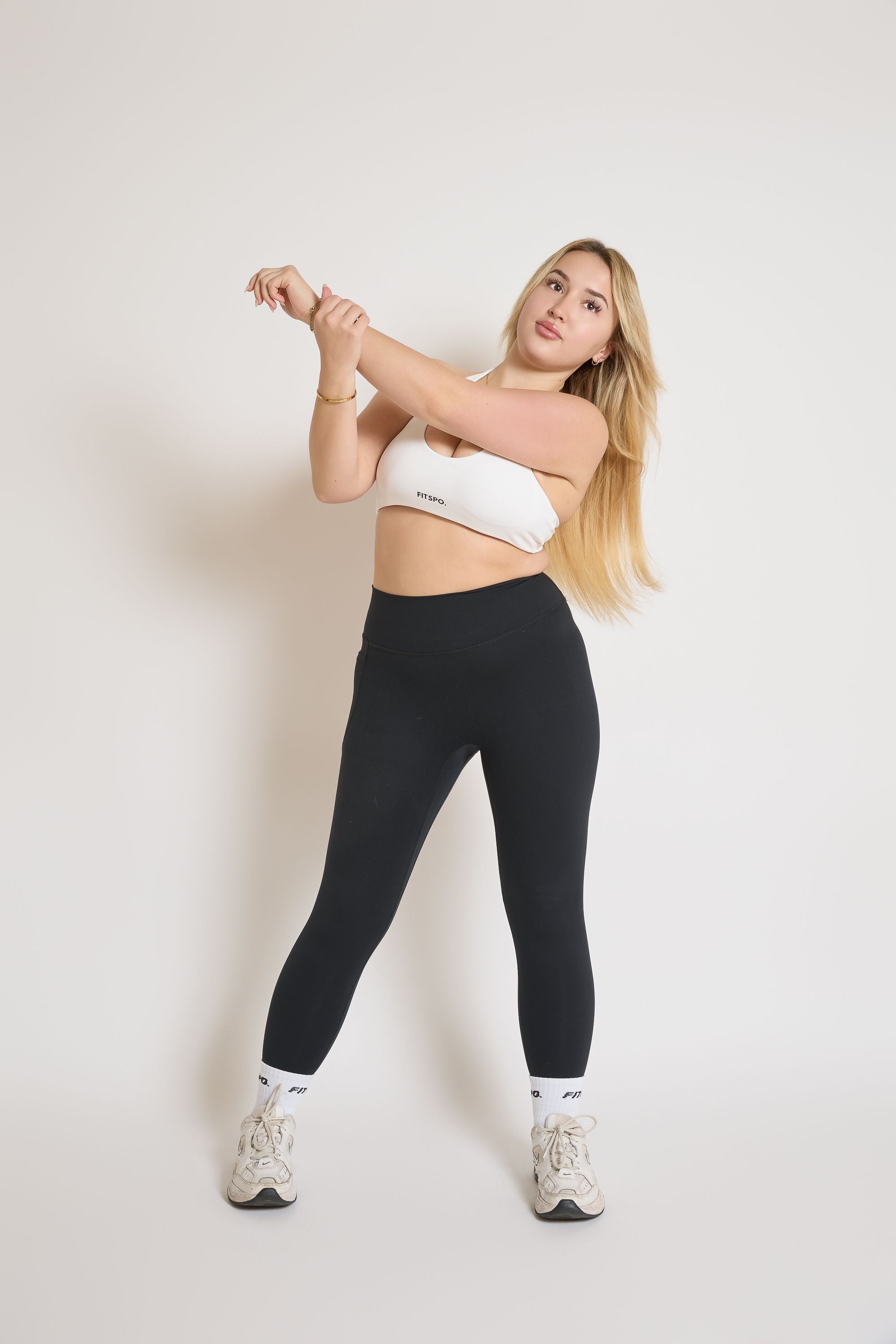 The Halter neck bra - white